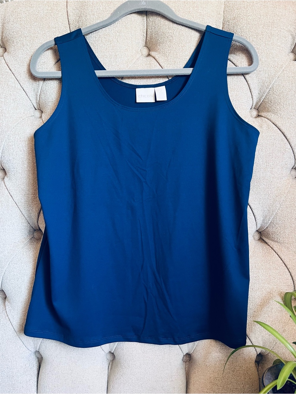 NWOT Chico’s size 2 large black smooth shell